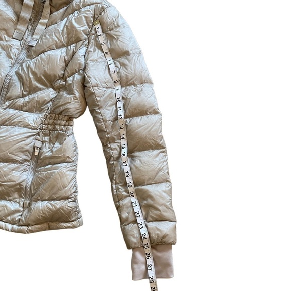 Athleta Banner Peak Down Jacket, Dove Grey Champagne, Size Large EUC - Picture 3 of 11
